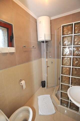 Апартаменты Apartments Feral Котор Апартаменты с балконом-5
